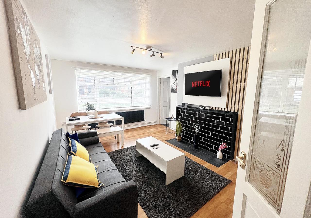 Cosy Croydon Apt Sleeps 5 Exterior photo